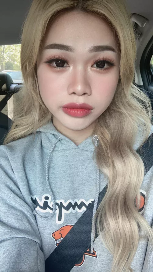 No filter ✨ just a whole lotta make up