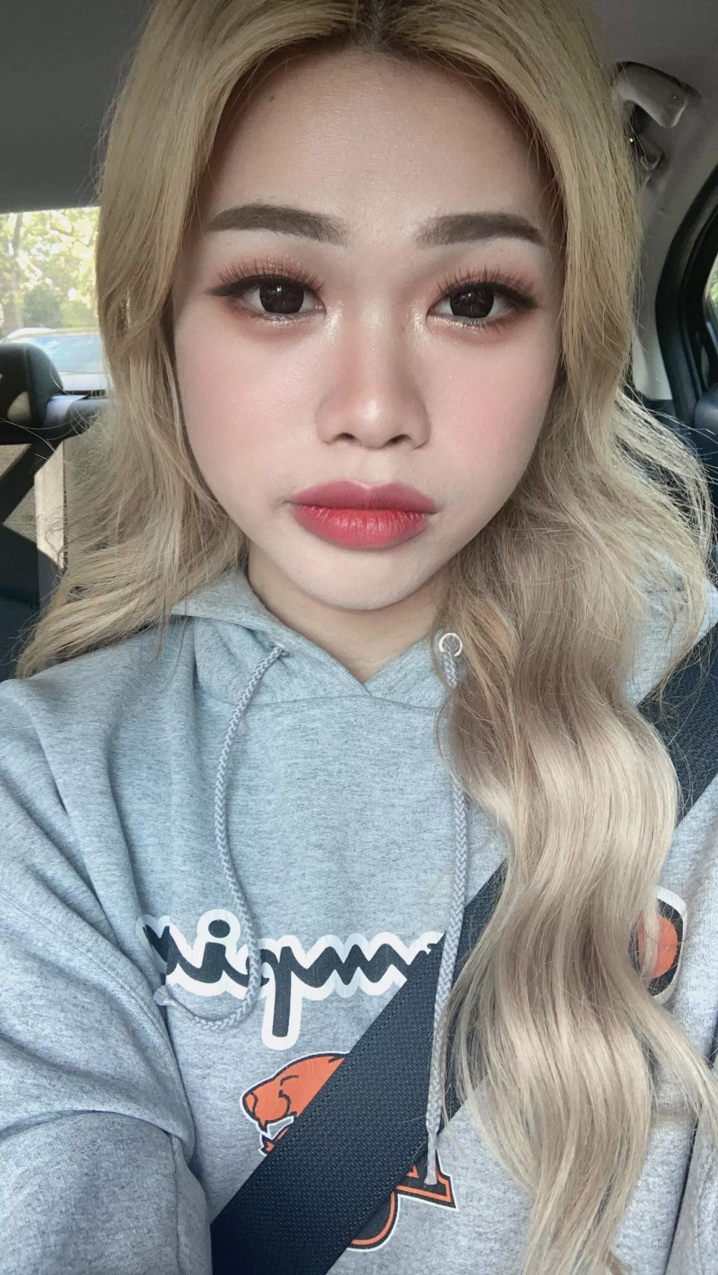 No filter ✨ just a whole lotta make up