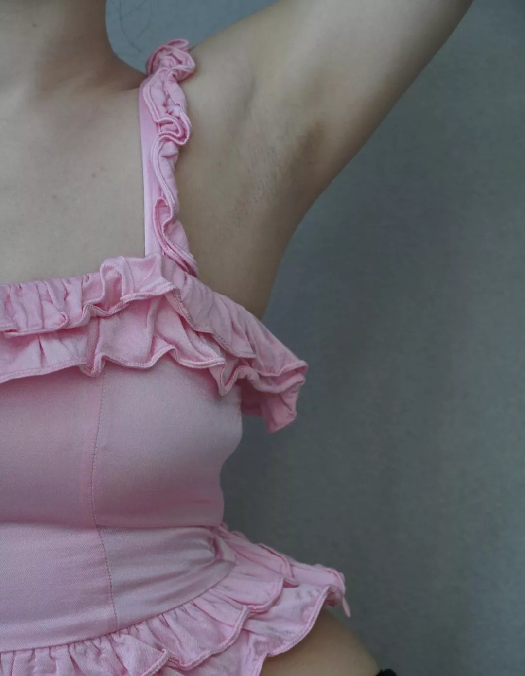 one of my followers told me I had pretty armpits 🤔