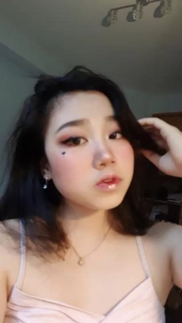 Open to chat to cucks