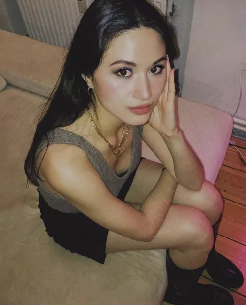 Pure Eurasian beauty