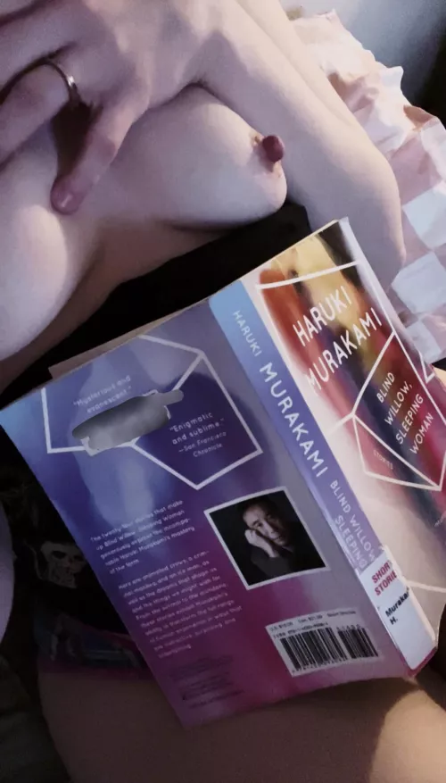 Short stories feed my highly distractible brain in manageable serving sizes.