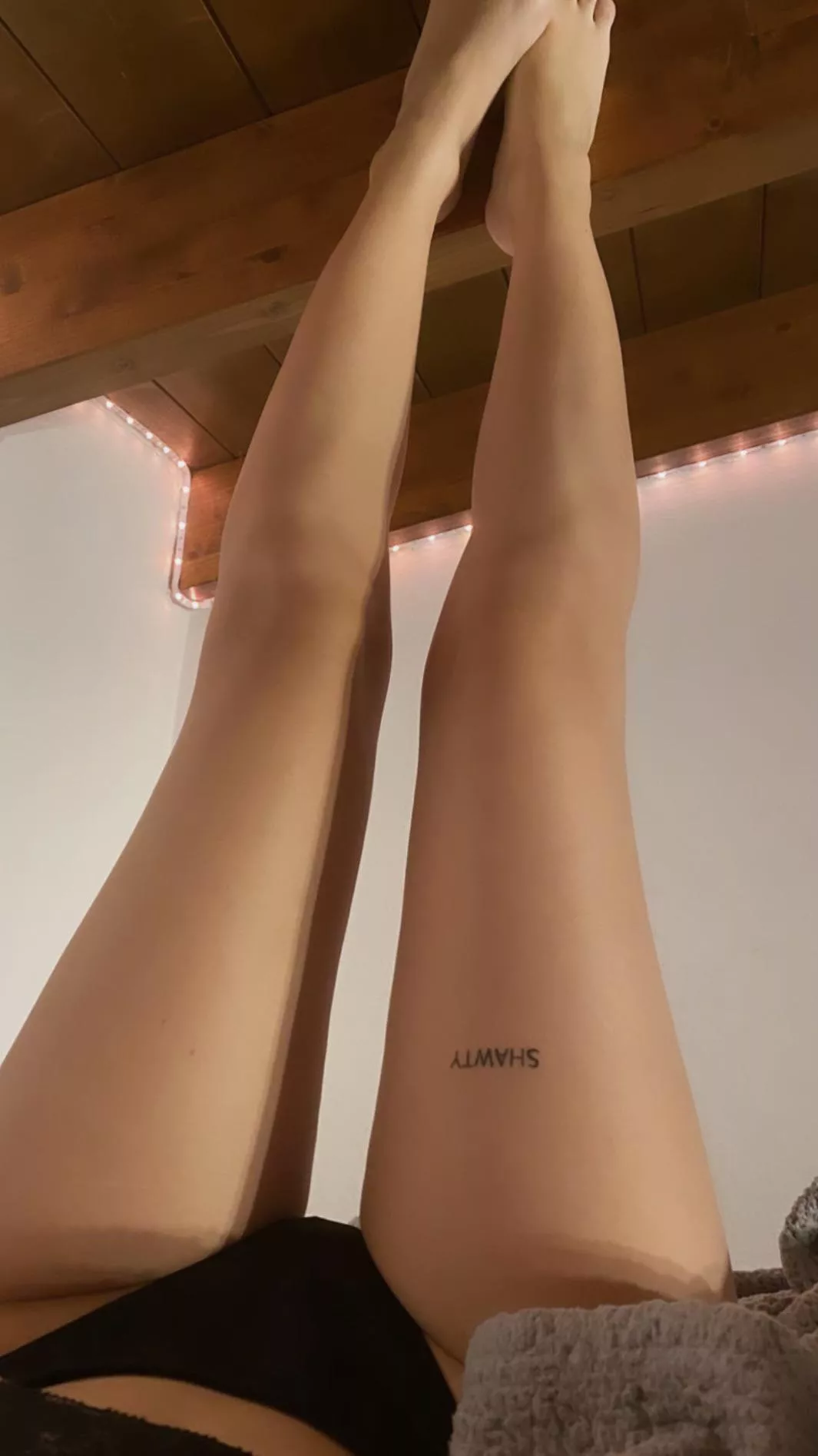 silky soft legs 💗