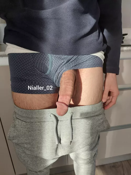 slap that 🍄 on that 👅