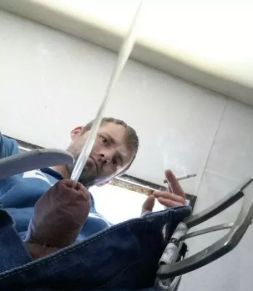 “Smoke n piss” …