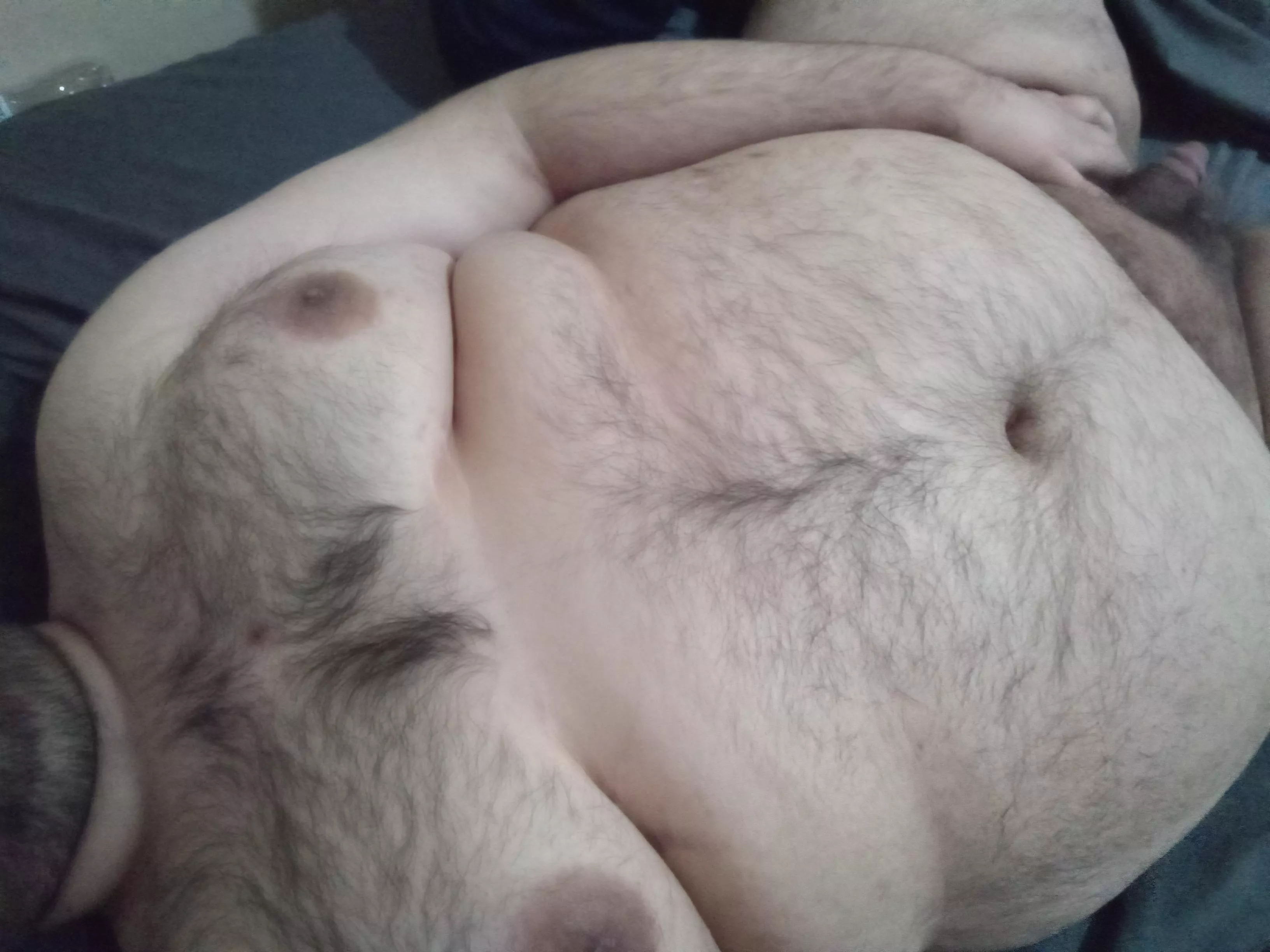 so happy to have a day off 😊 I need to cum so bad