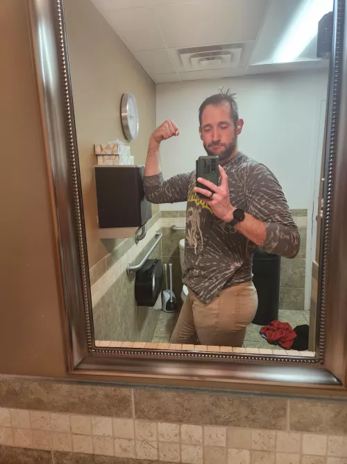 that post workout, felt thick but cute as hell vibe.