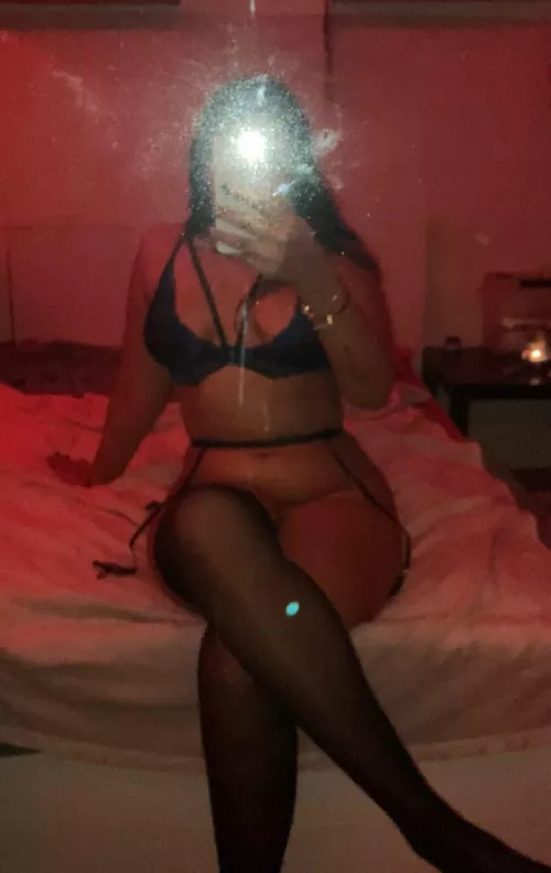 Think you’d be able to satisfy my wife? 😏