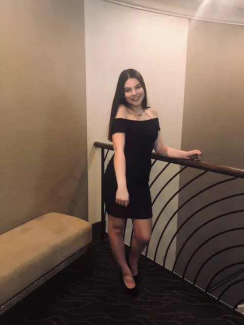 Thought I'd try a little black dress on for once🥰