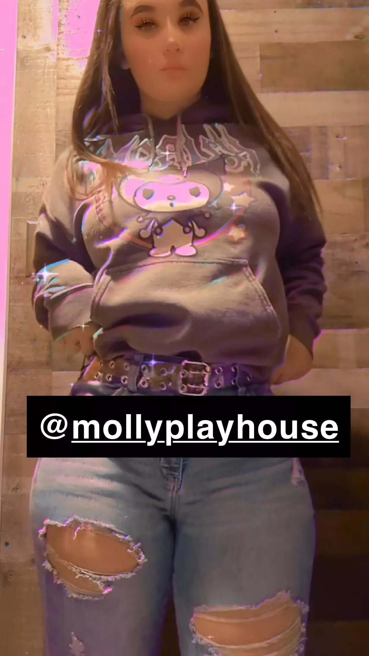 Very dominant! Get invited to my all girls Groupchat 😈! Sna🅿️chat mollyplayhouse ❤️