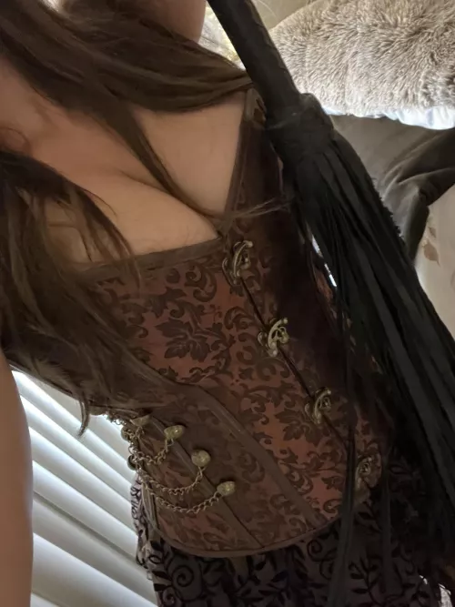 Very ready to wreak havoc tonight at Kinky Salon (club) dressed as a steampunk mistress.