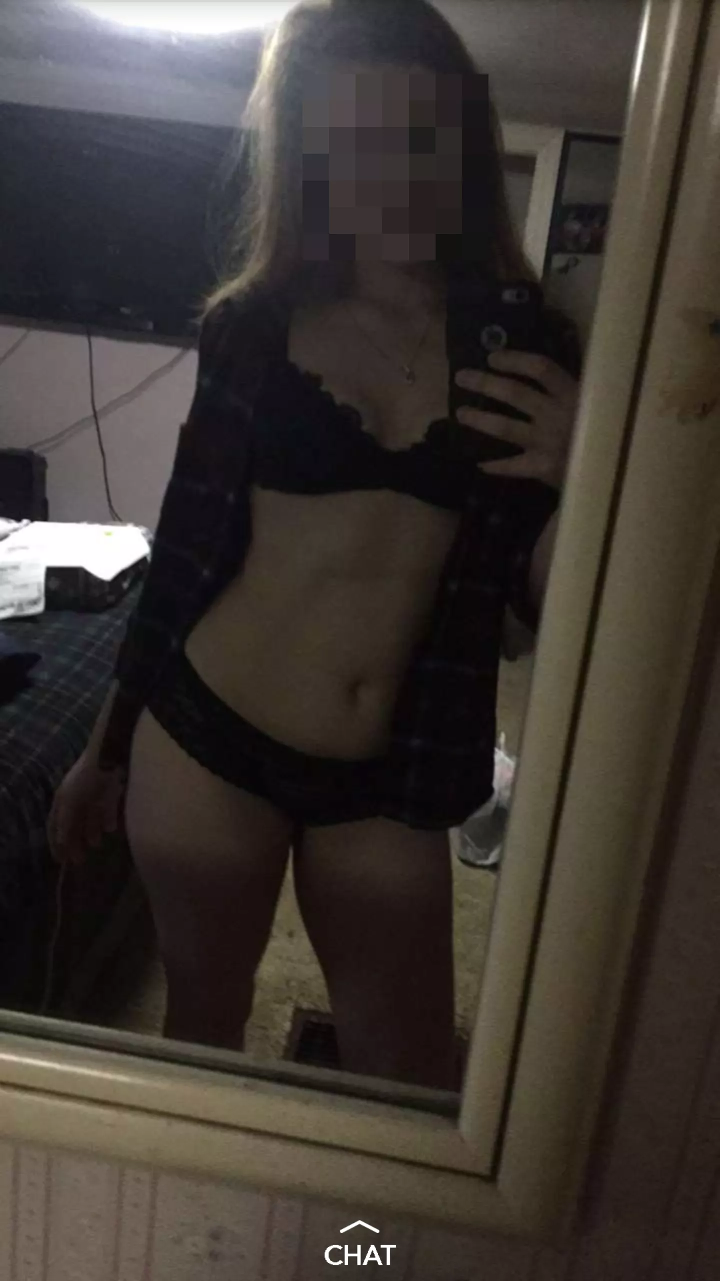 waiting for someone to give me a baby bump😈😘