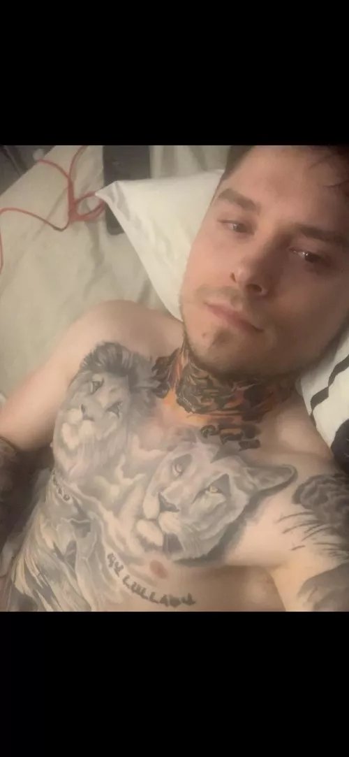 What up y’all sexy fucks