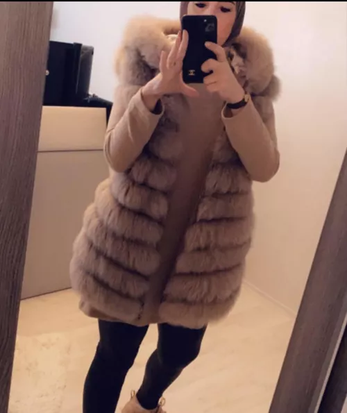 Who wanna bang my Moroccan Mom?