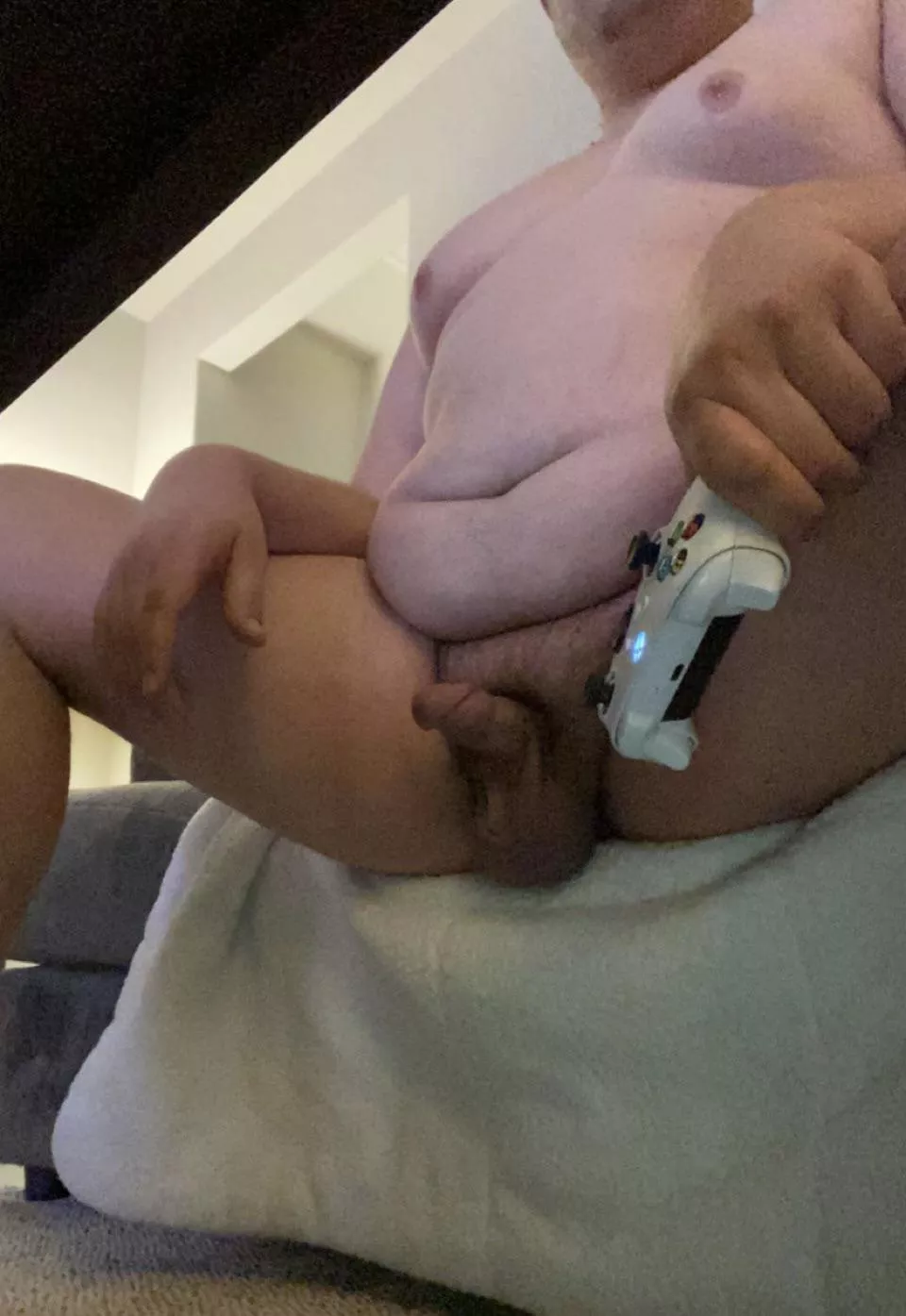 Who wants to play with me?