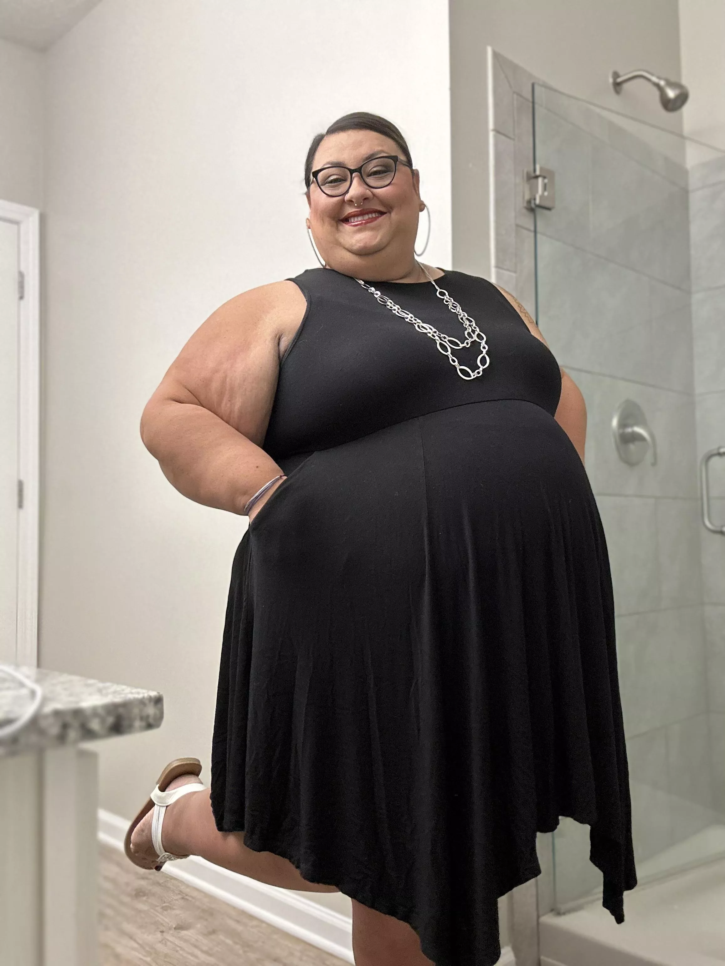 Would you notice me? No filters, but I am wearing tons of makeup here. Whenever I go out, nobody ever looks at me, which is fine. I’m not hoping to draw attention but a friend of mine swears I turn heads. I think he’s just being nice.