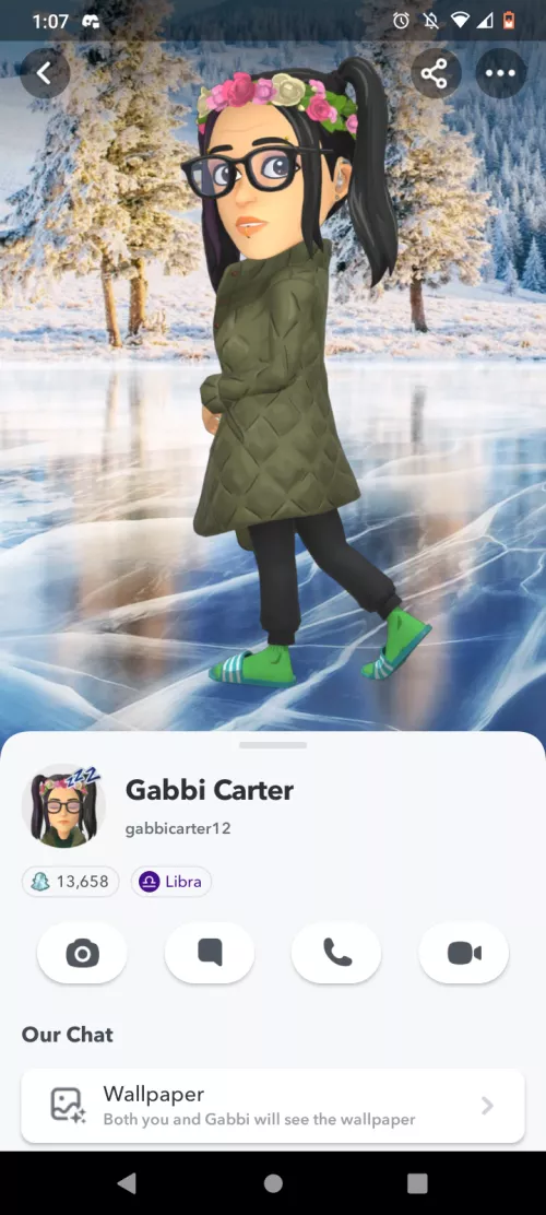 yo check her out she bad af