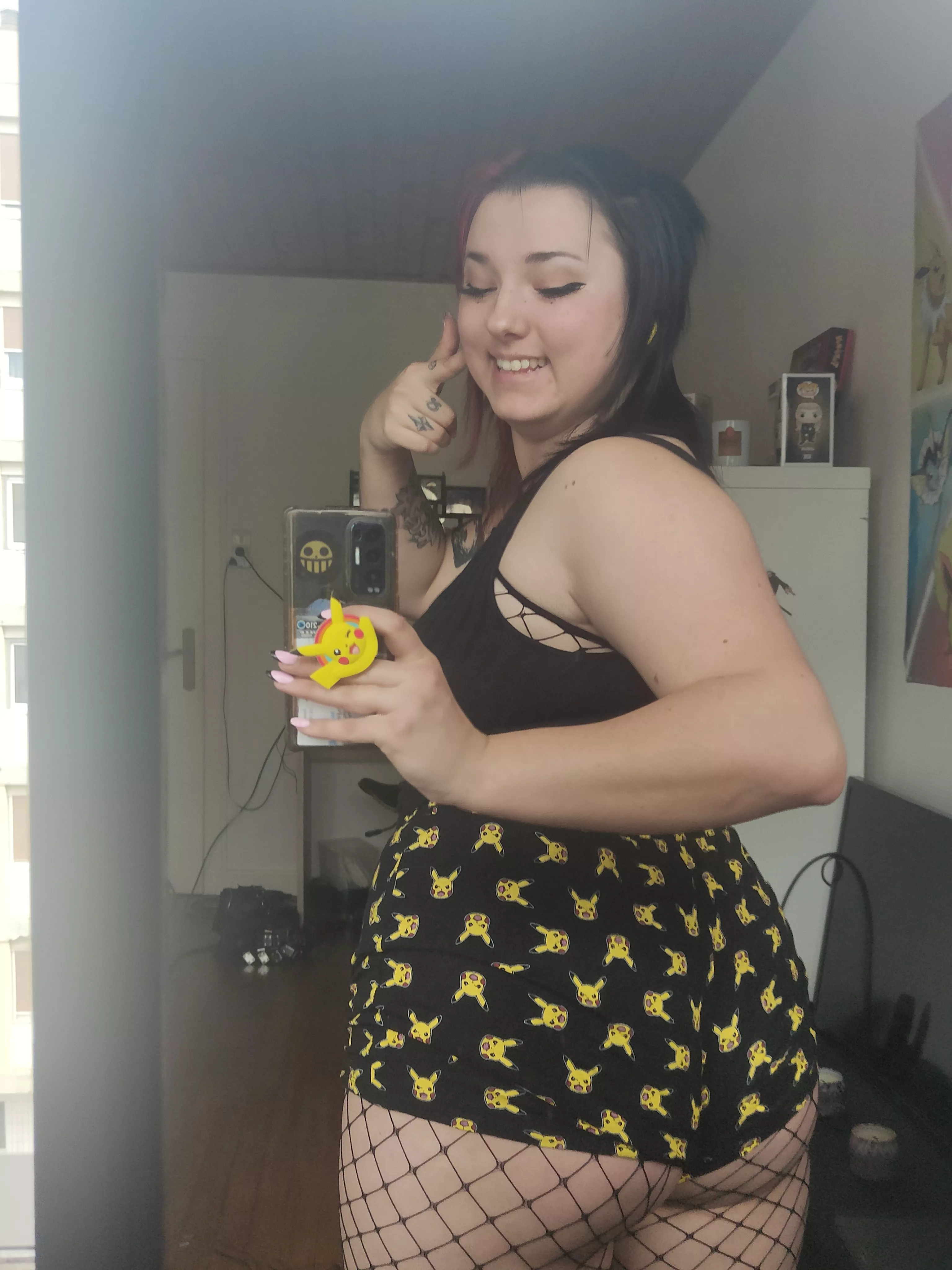 Your big booty just arrived ! 😊