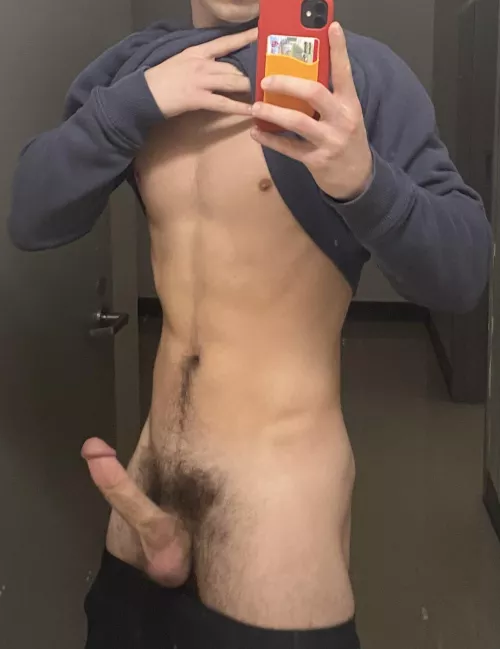[20] I’m gonna pound your ass bro