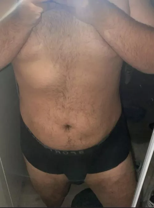 21 bi hairy and verbal dude add me for horny snap, i’m super horny atm into everyone but love hairy and uncut. add me: rafakeeeuuuh