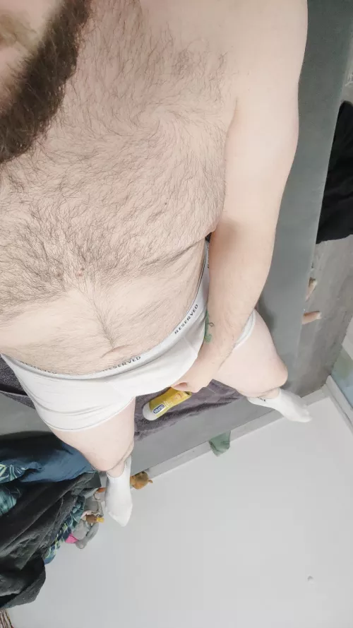 27 y. like hairy MEN. when add send face. sc kamilmbb