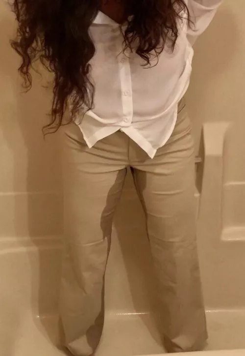 Annie's first time wetting was pretty embarrassing for her...