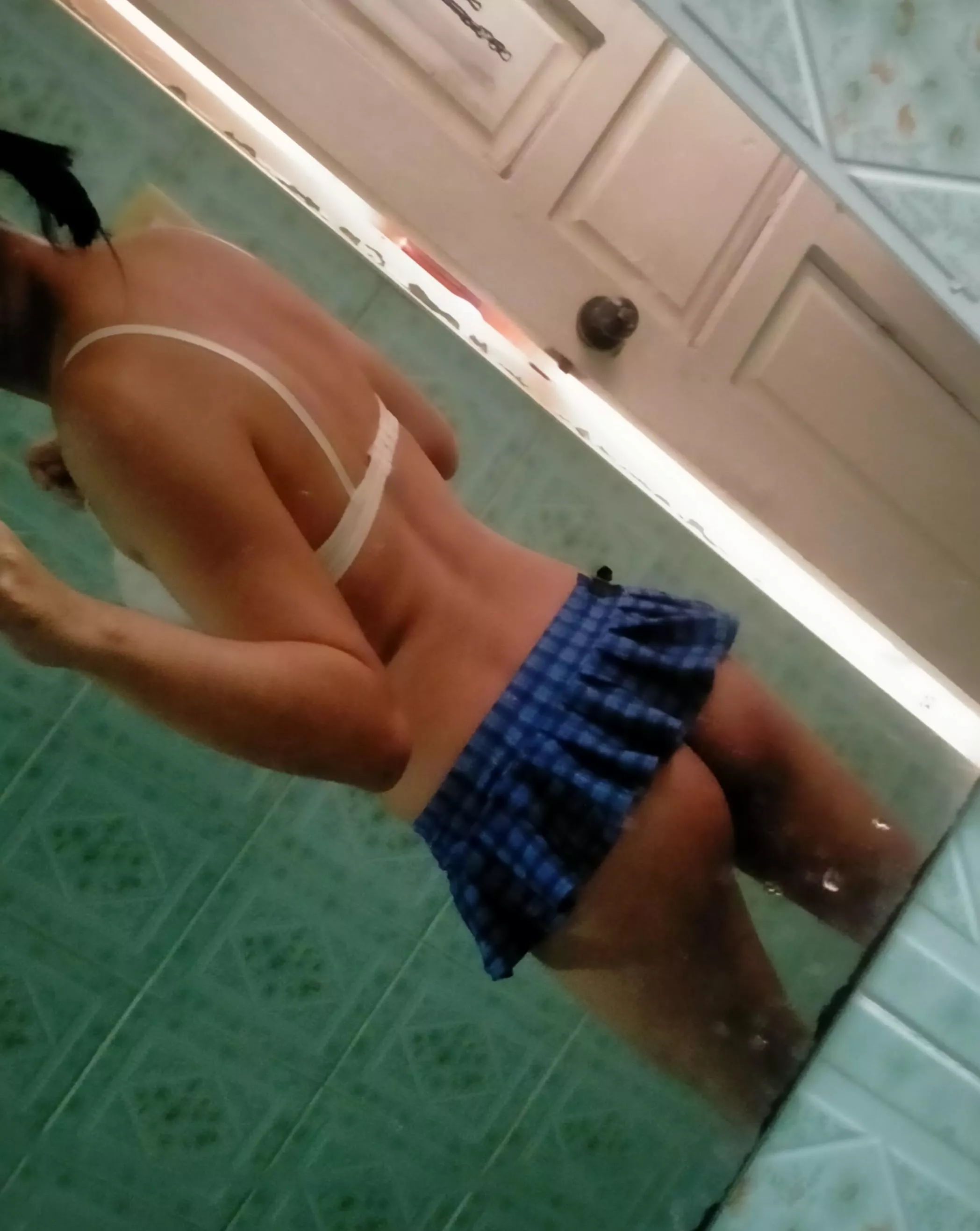 anyone likes my ass?