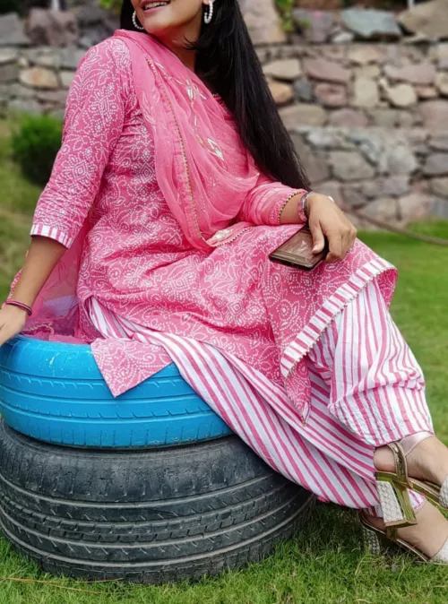 Anyone wanna degrade and jerk off to desi slut!? dm for more
