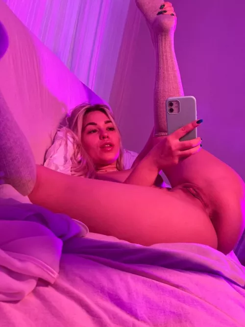 Darling it's too late, come to bed with me