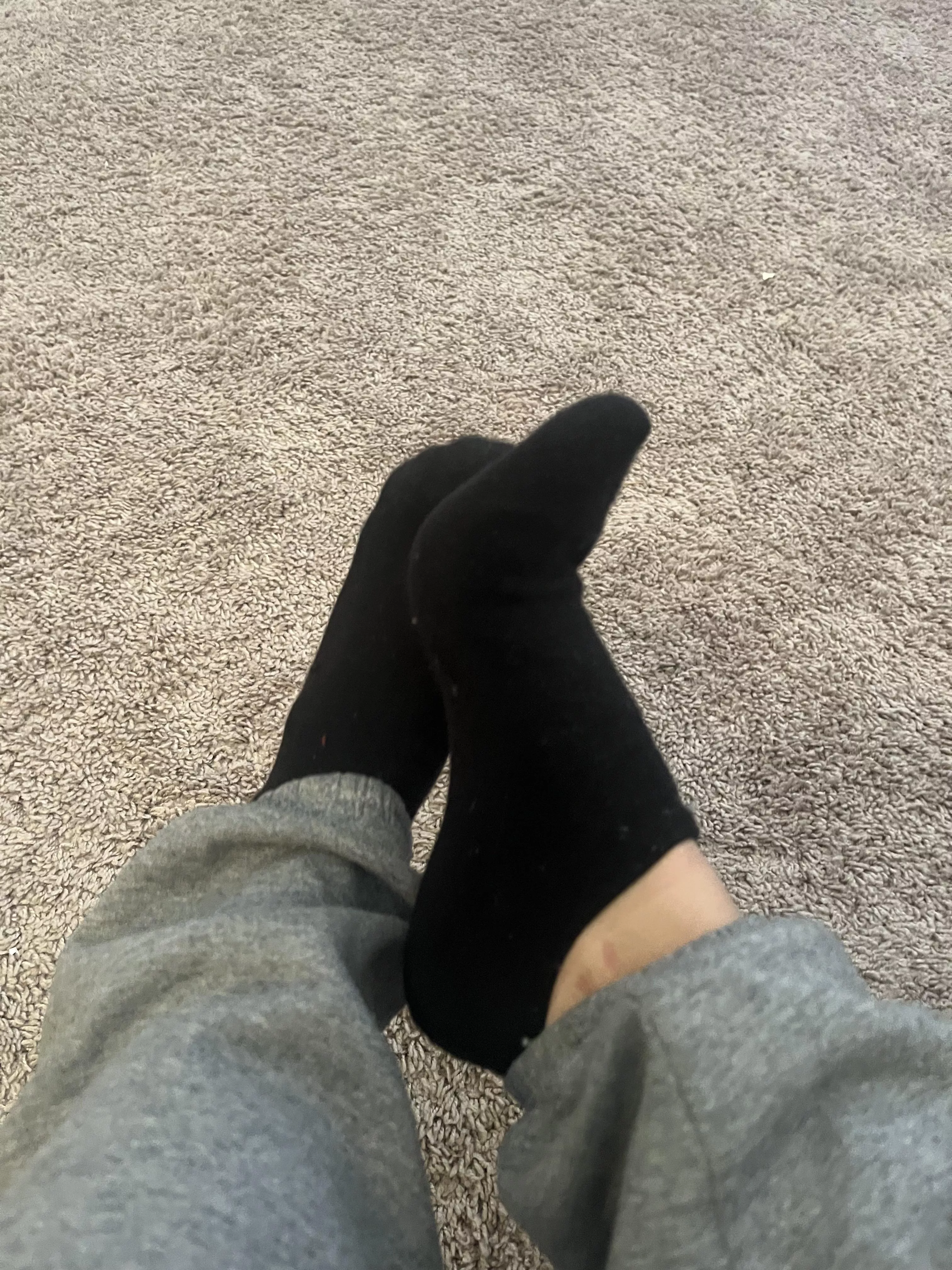 day 3 wearing these 🤭 my pretty arches need a massage