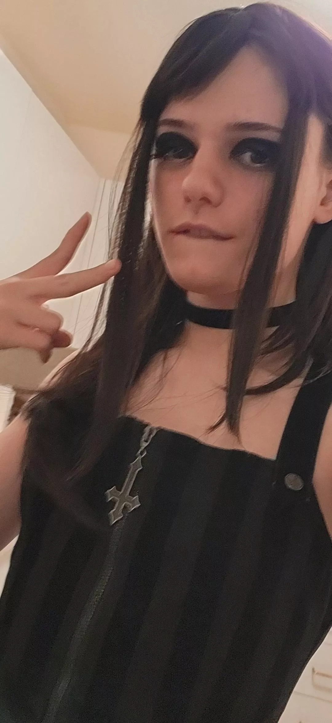 Do I look okay? 🦇🖤🦇