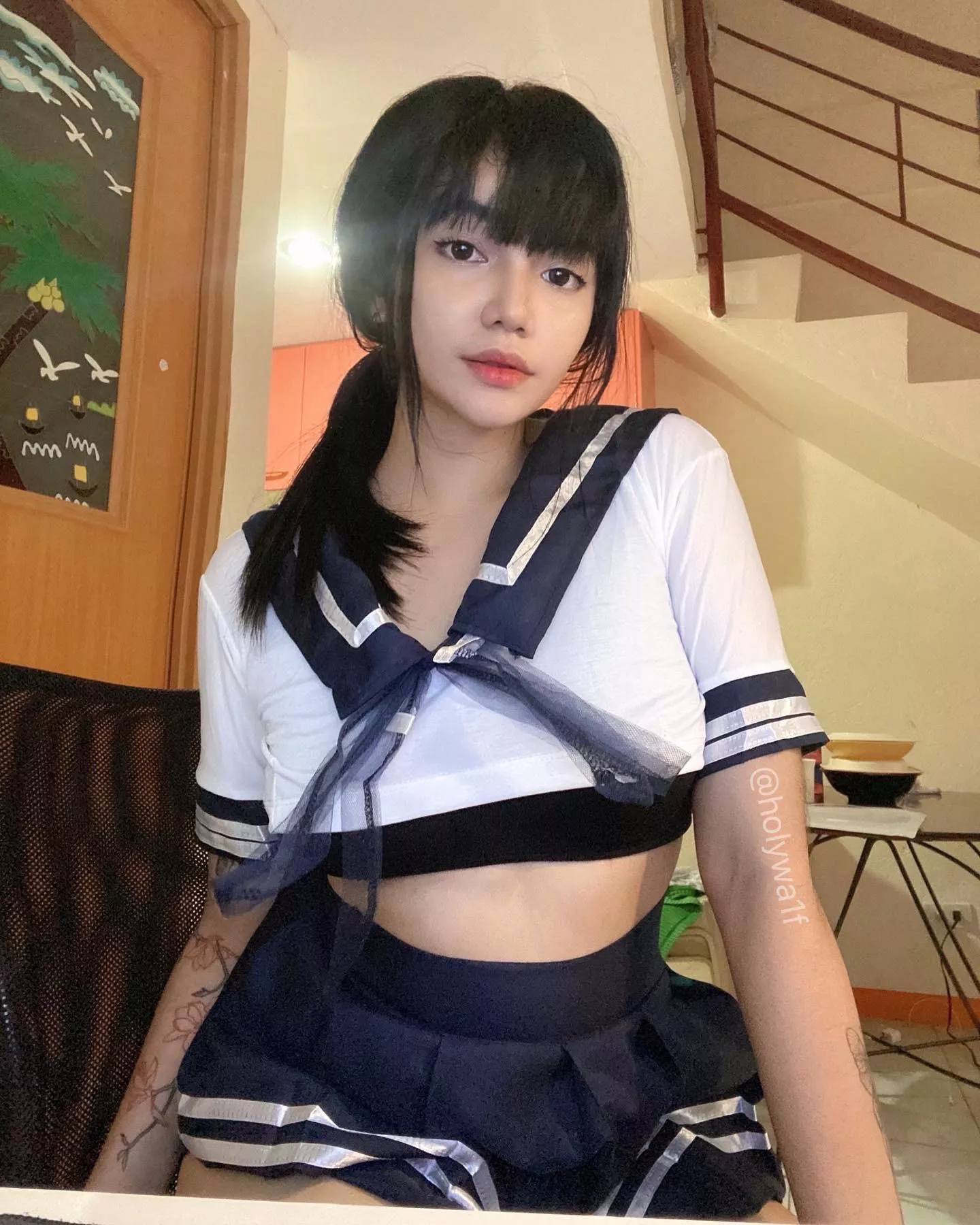 do you like girls in school uni(f)orm? 🤭