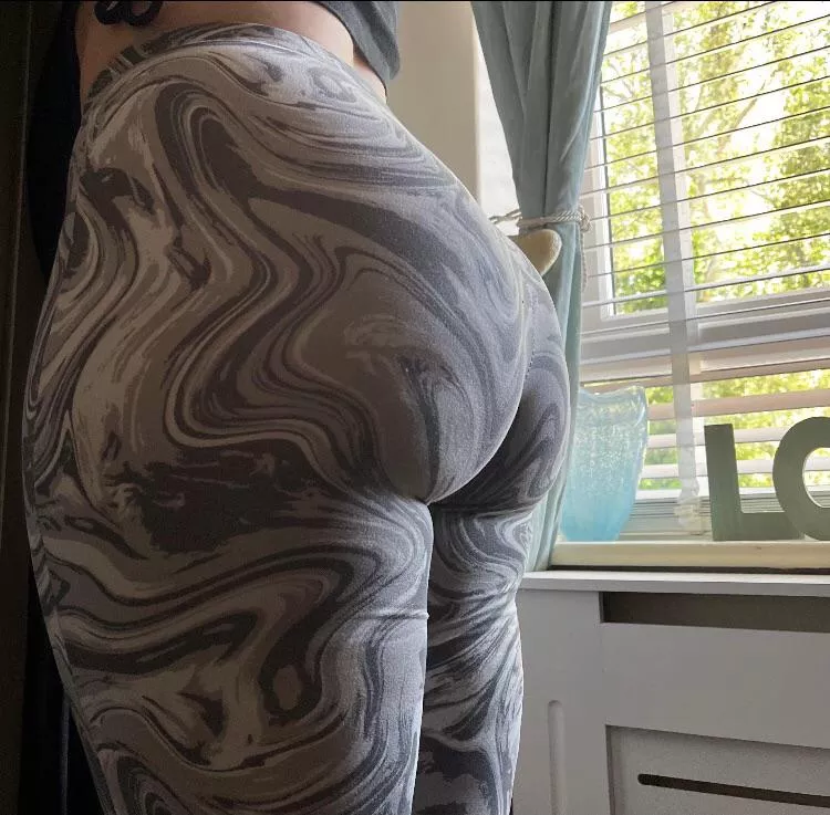 Does these fits me? My gf gave them me and said I should wear them.