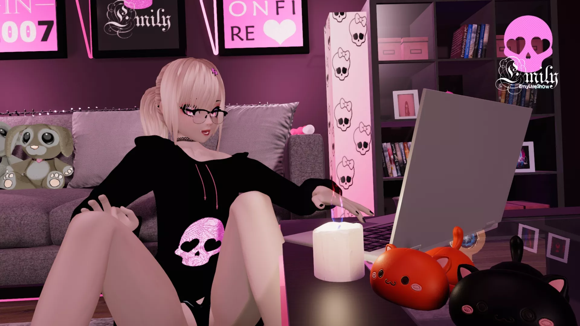 Googling best poses for fixing wash machine.. https://chaturbate.com/emyliveshow