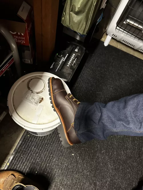 I am wearing a pair of Origin Factory raw denim jeans and a pair of Origin Lincoln boots. Jeans are top notch amazing boot TBD!!