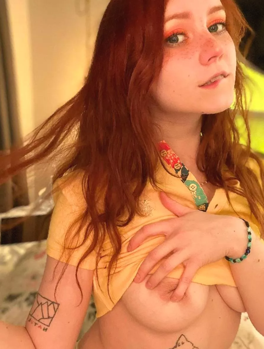 I don't need large breasts to be sexy after all