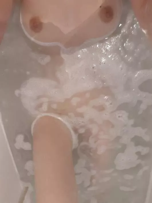 I Like how the hot water feels :b