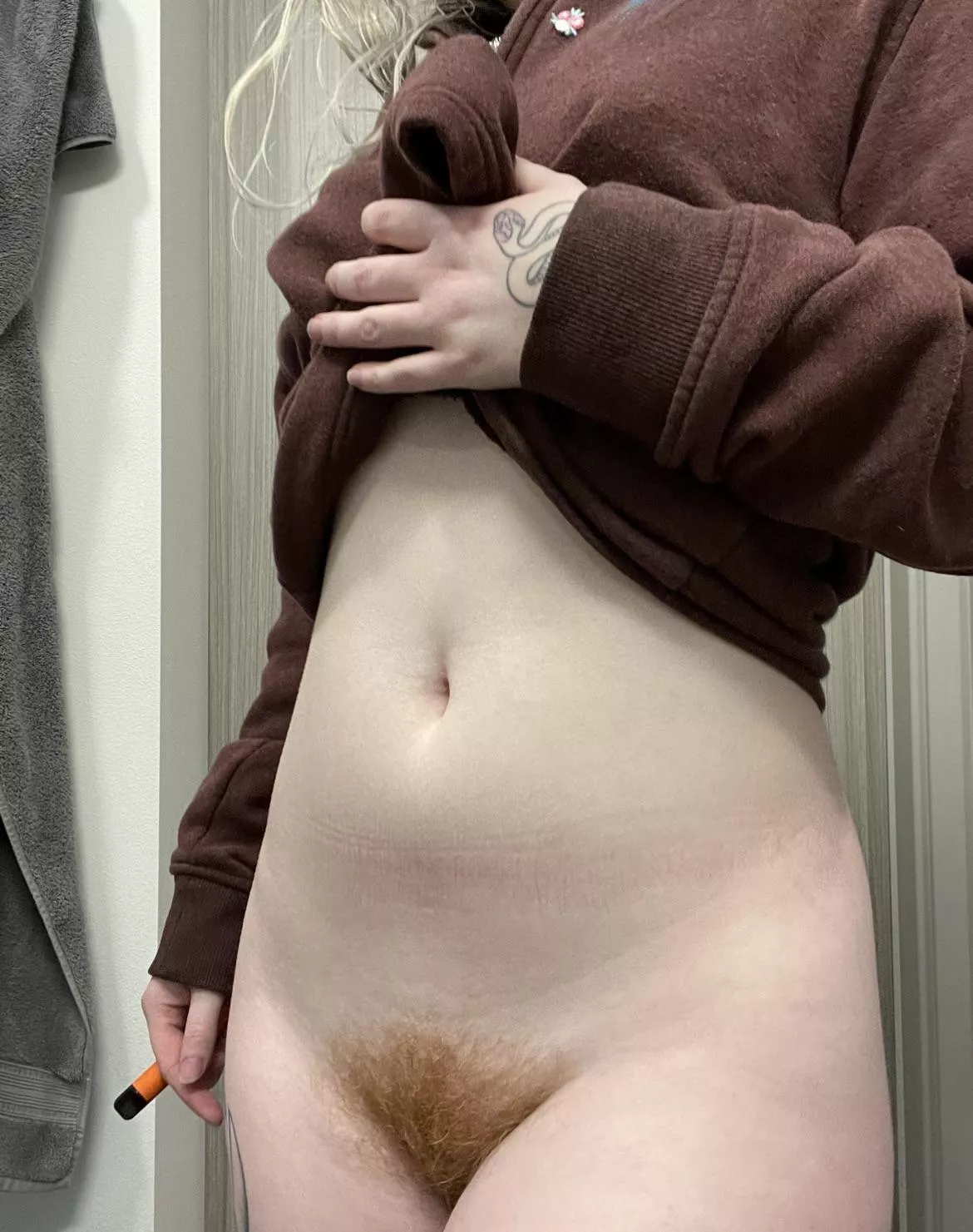 i love sending nudes to strangers