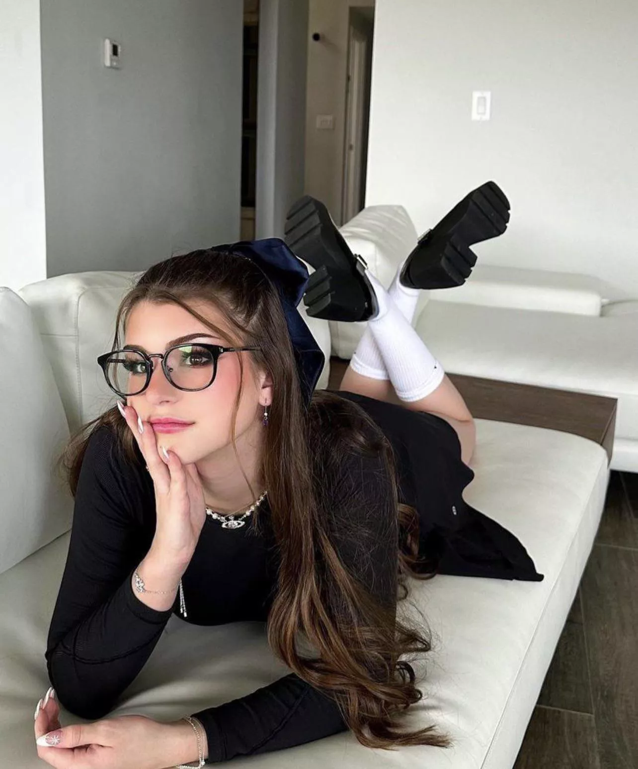 I will feed TikTok feet if I like your cock