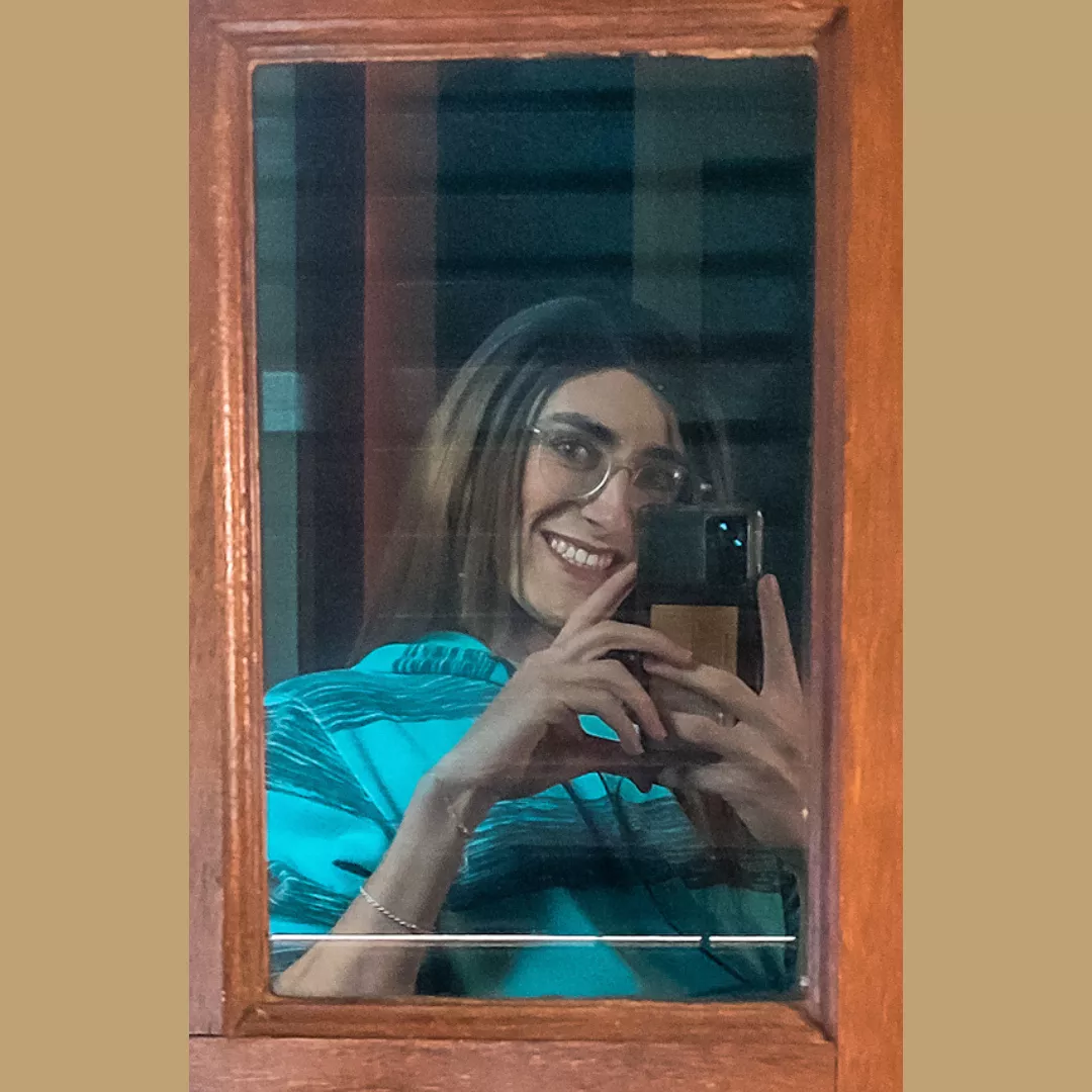 If the reflection is smiling like this, imagine the real one tied on your bed😈