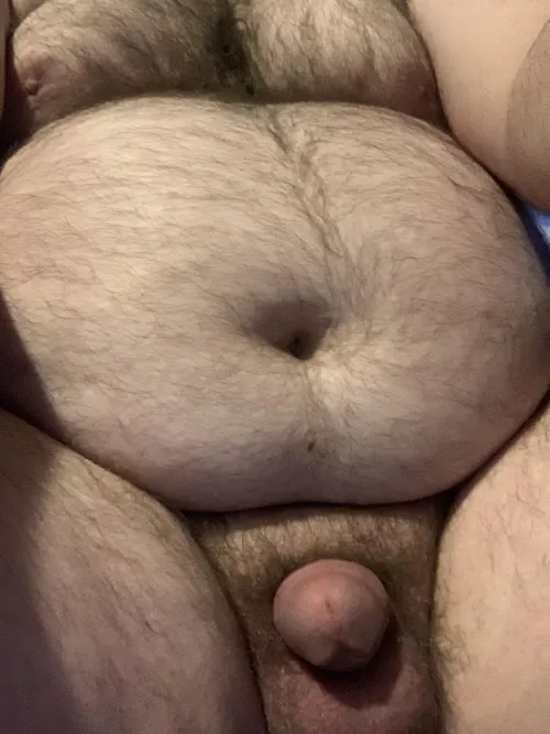 I’m just a single, naked guy looking for love and attention in all the wrong places 🙃