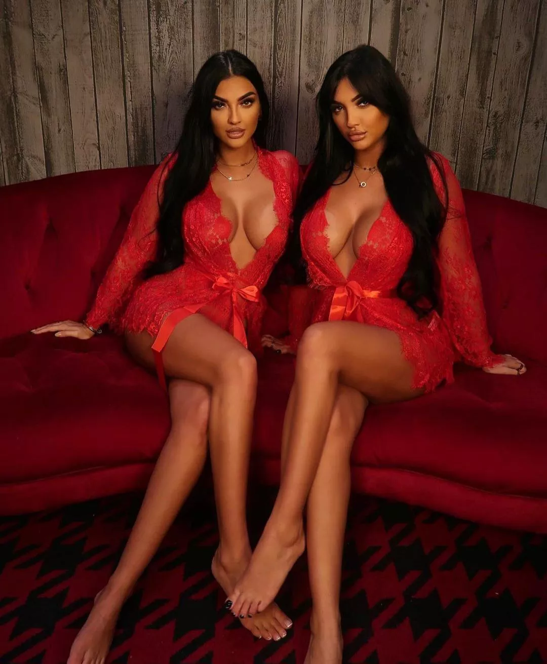 Kate and Beth 🥵🔥