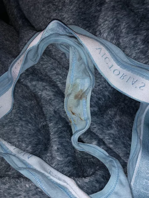 Little bit of period blood never hurt anyone right?🥺🩸