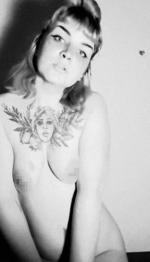 need someone that can keep up with a needy hypersexual slut 🥺