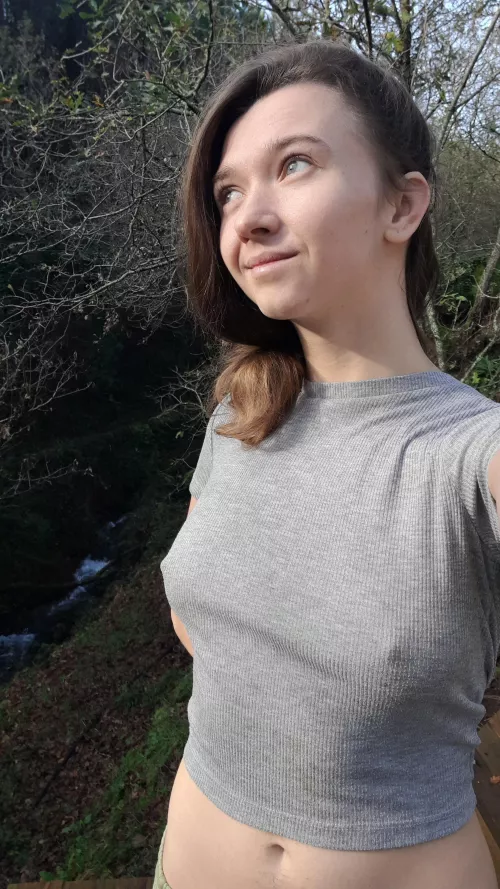 no bra... as nature intended to be 🤌😸