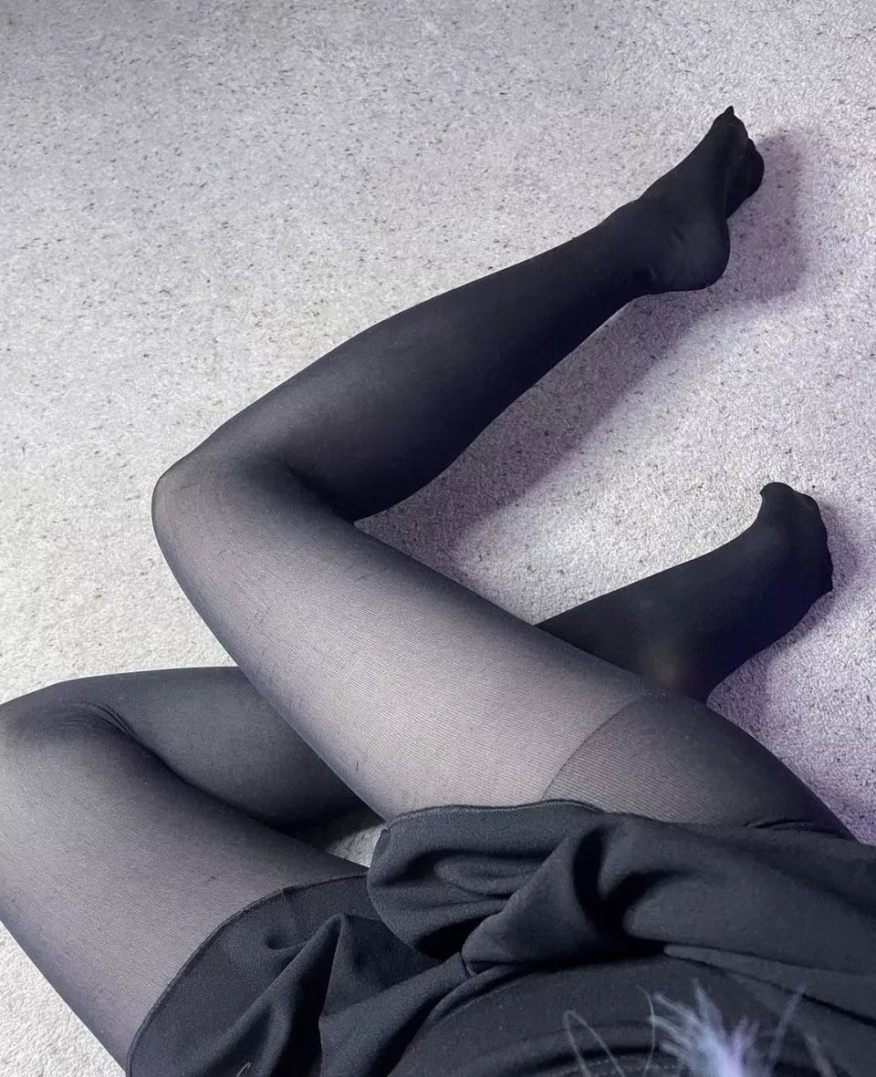 Nylons legs