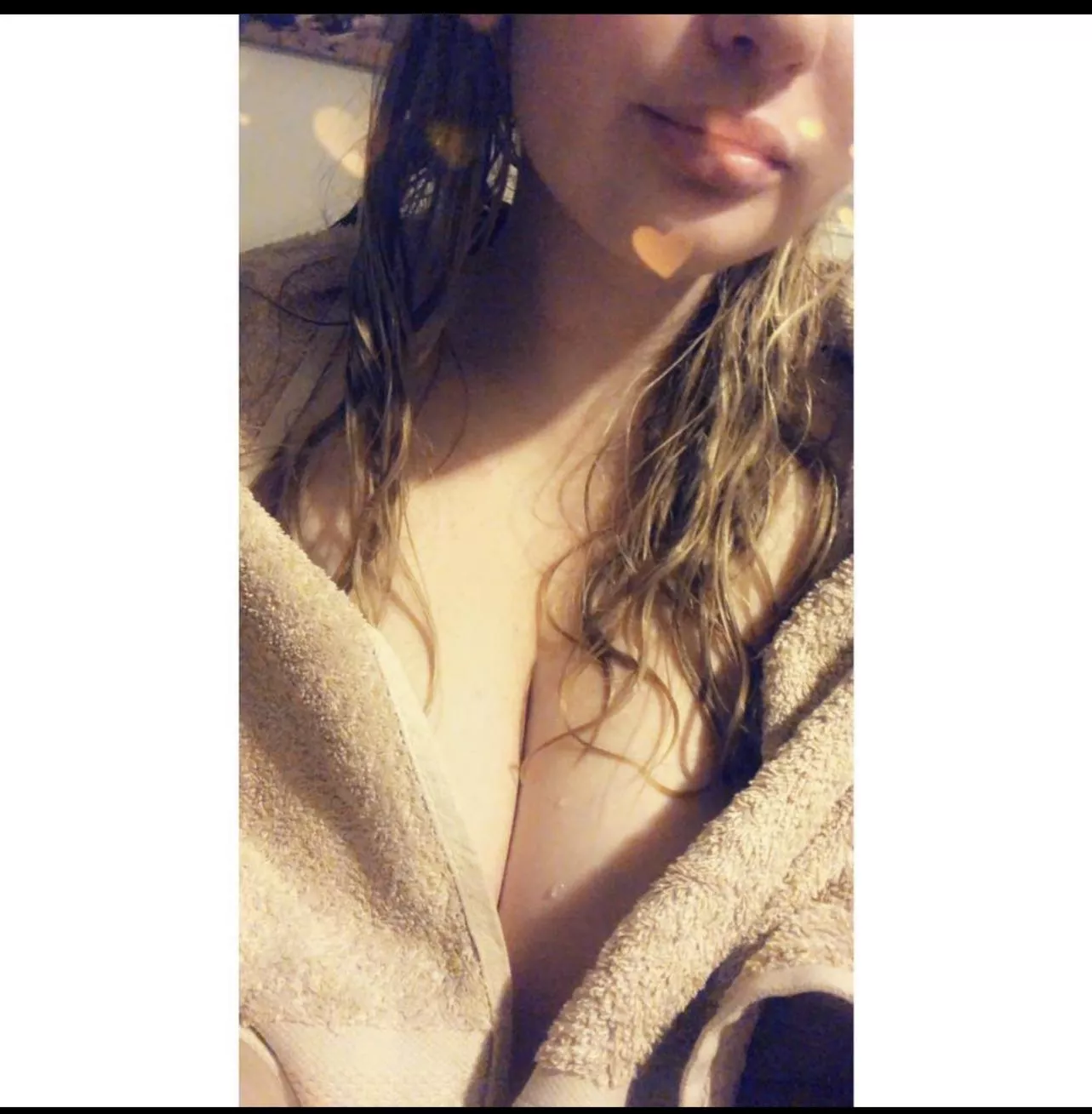 OC - dried myself and I’m still super wet 🌶 @kitarajade