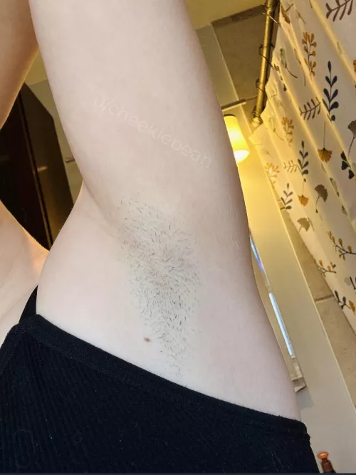 Quick selfie before I shower 💦