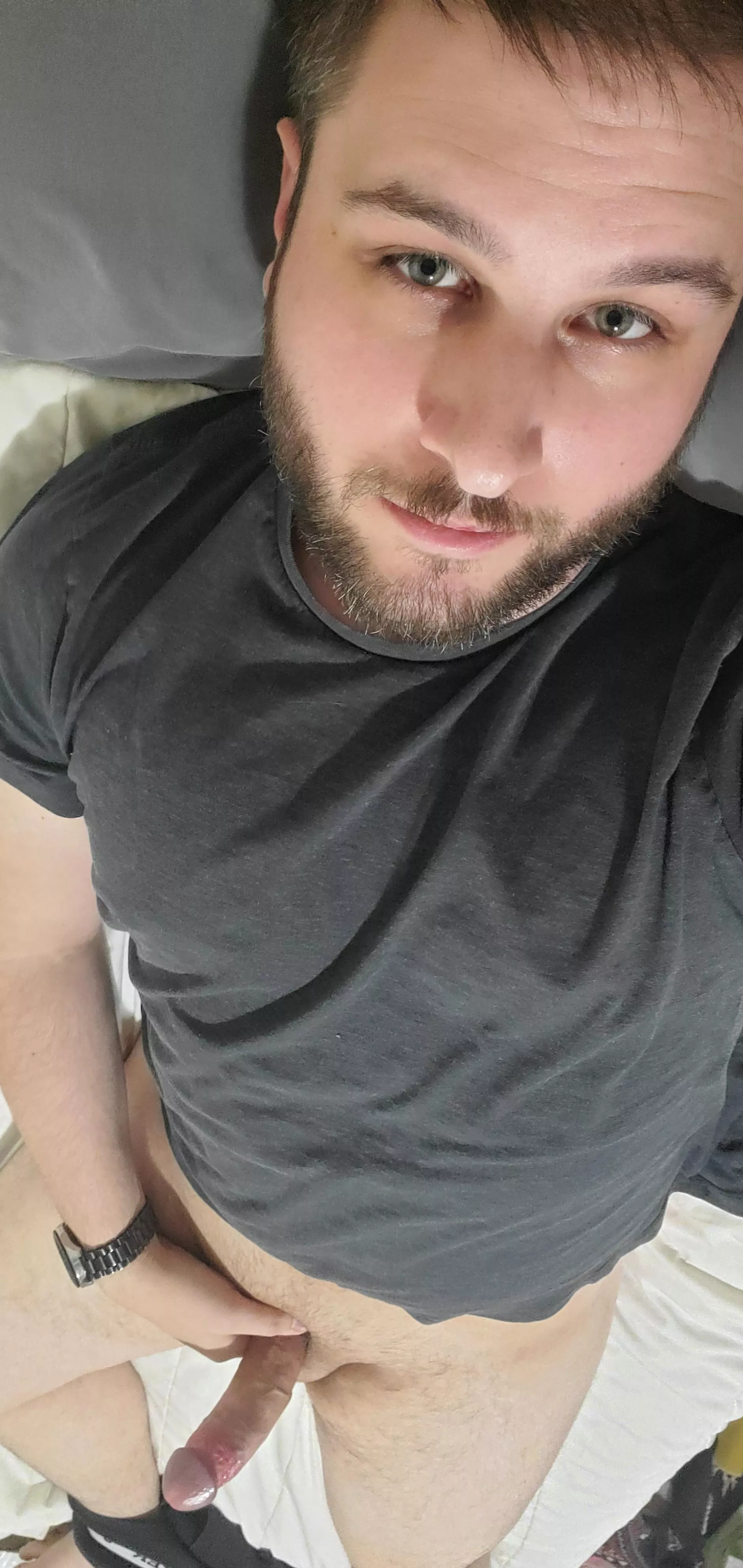 Quiet night with some reading before bed. Though could always go for a good chat or distraction 😁