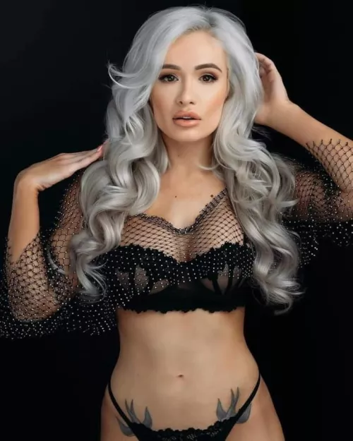 Scarlett Bordeaux